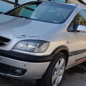 Opel Zafira, 2002