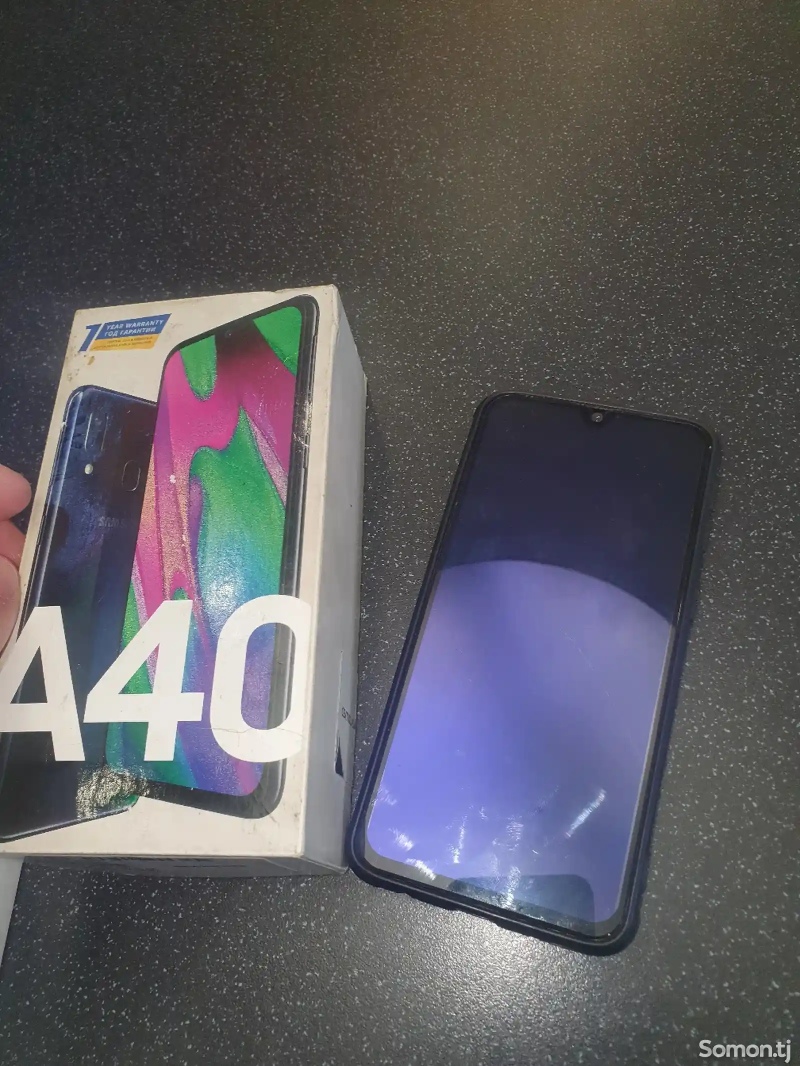 Samsung Galaxy A40-1