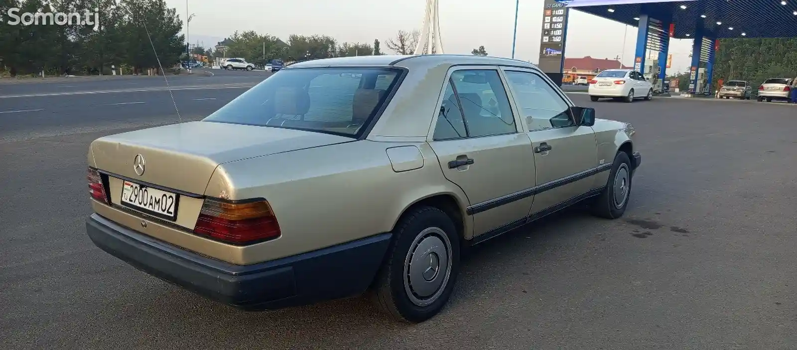 Mercedes-Benz W124, 1988-3