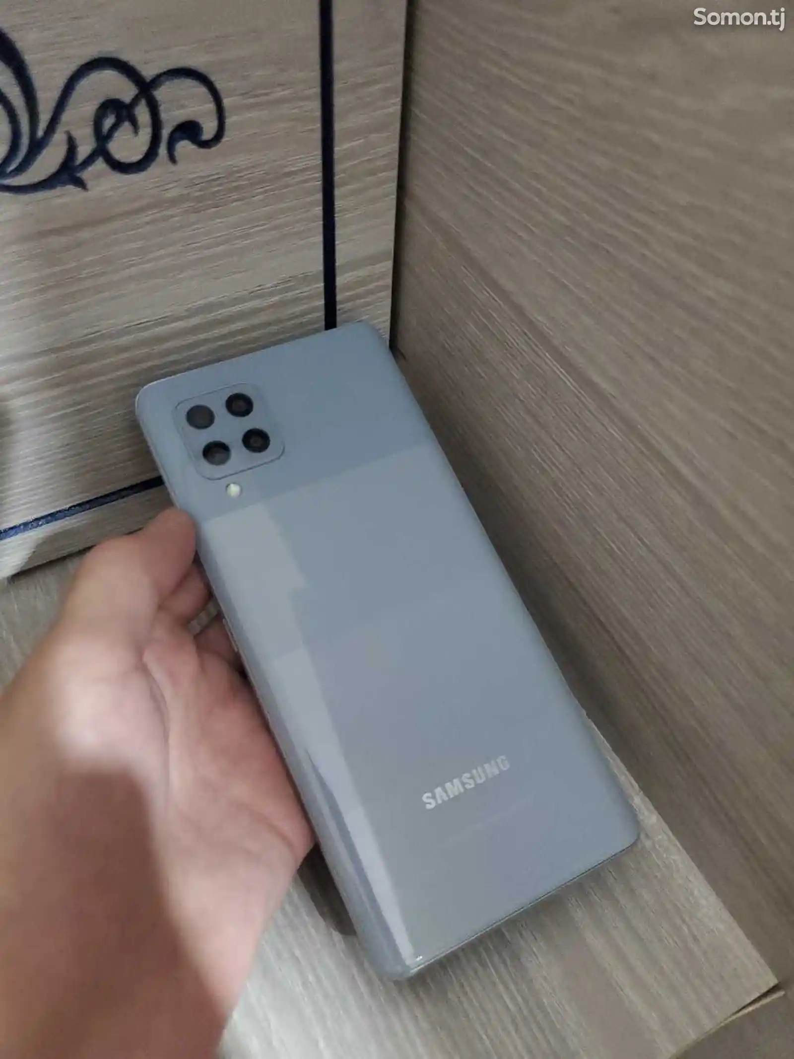 Samsung Galaxy A42-1