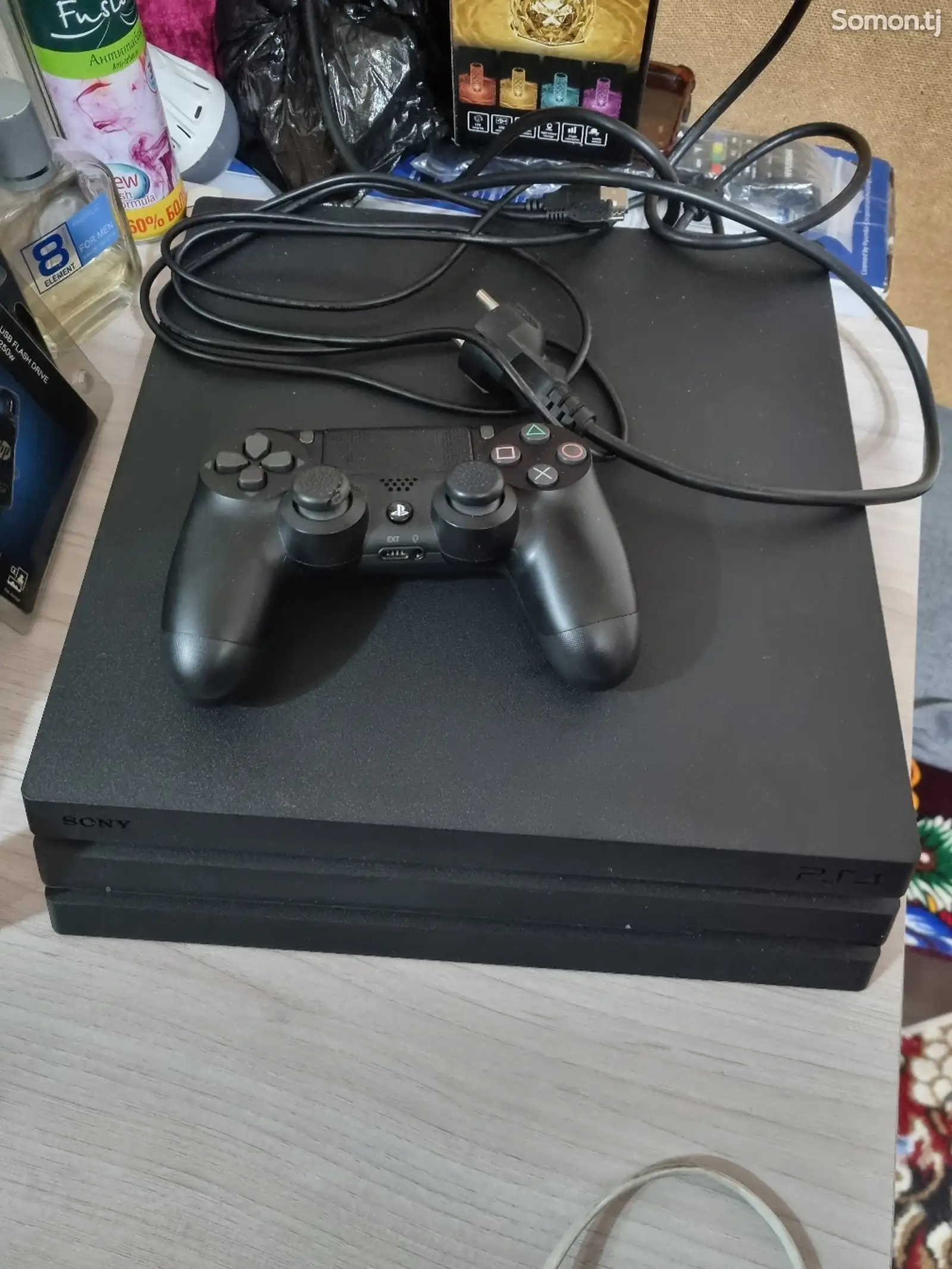 Игровая приставка Sony Playstation 4 pro-1