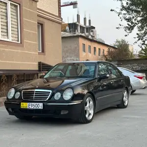 Mercedes-Benz E class, 2001