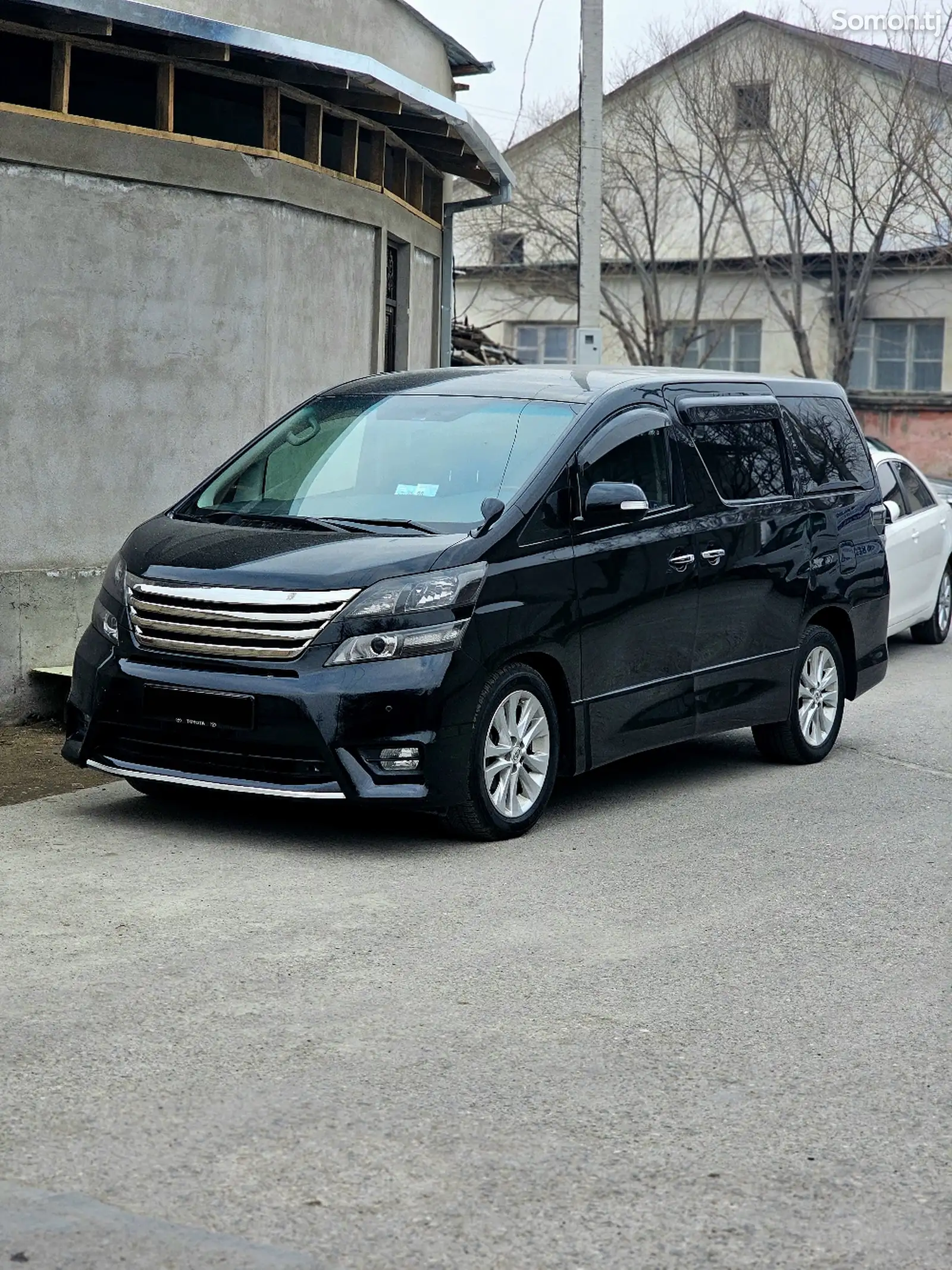 Toyota Vellfire, 2014-1