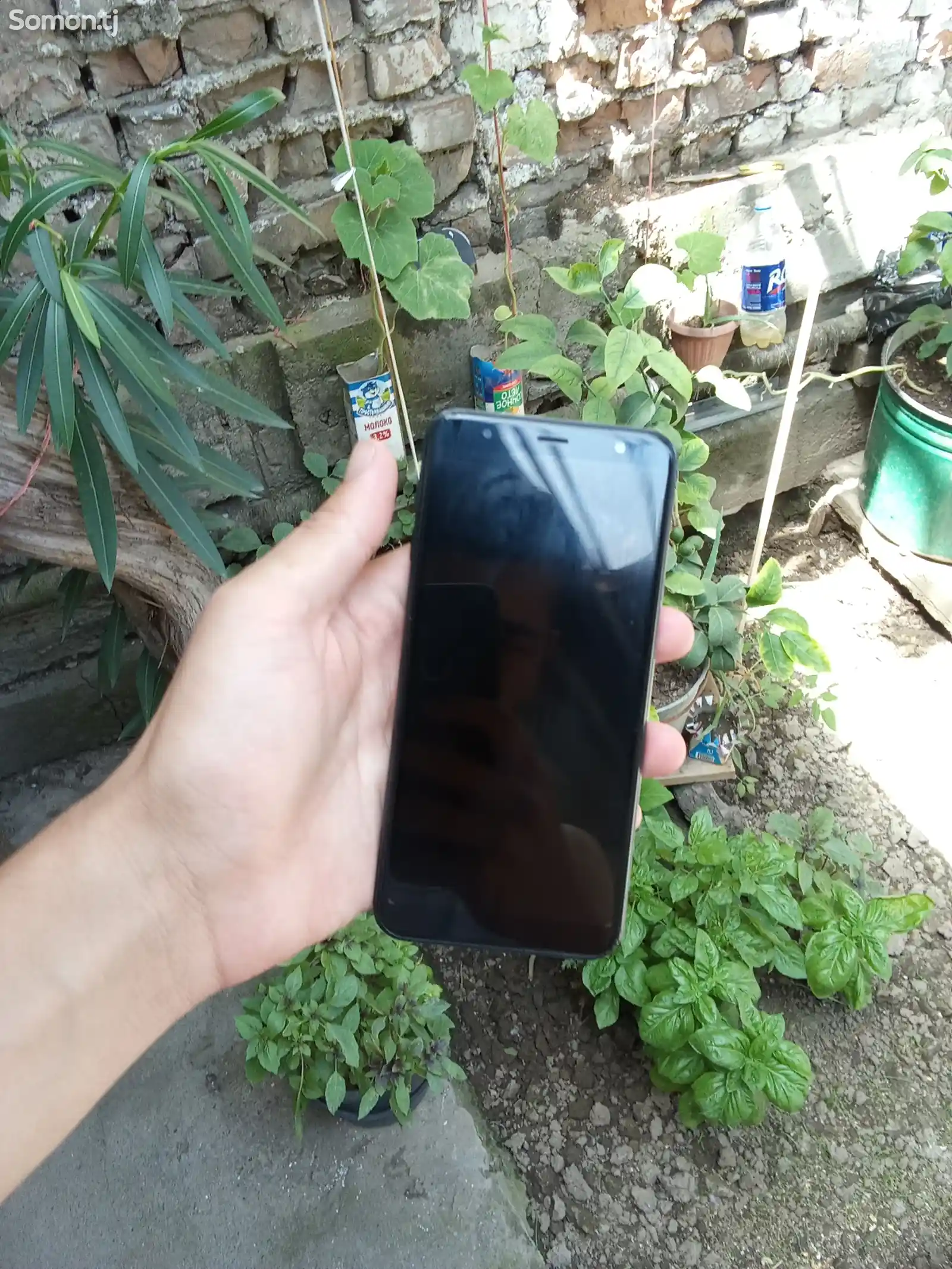 Samsung Galaxy j4 Plus-2