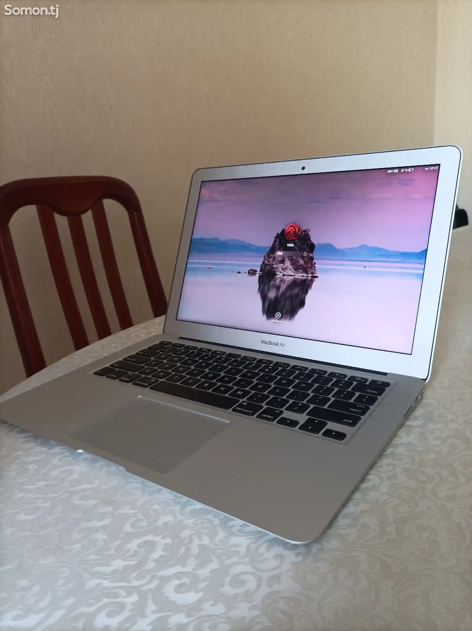 Ноутбук MacBook Air-1