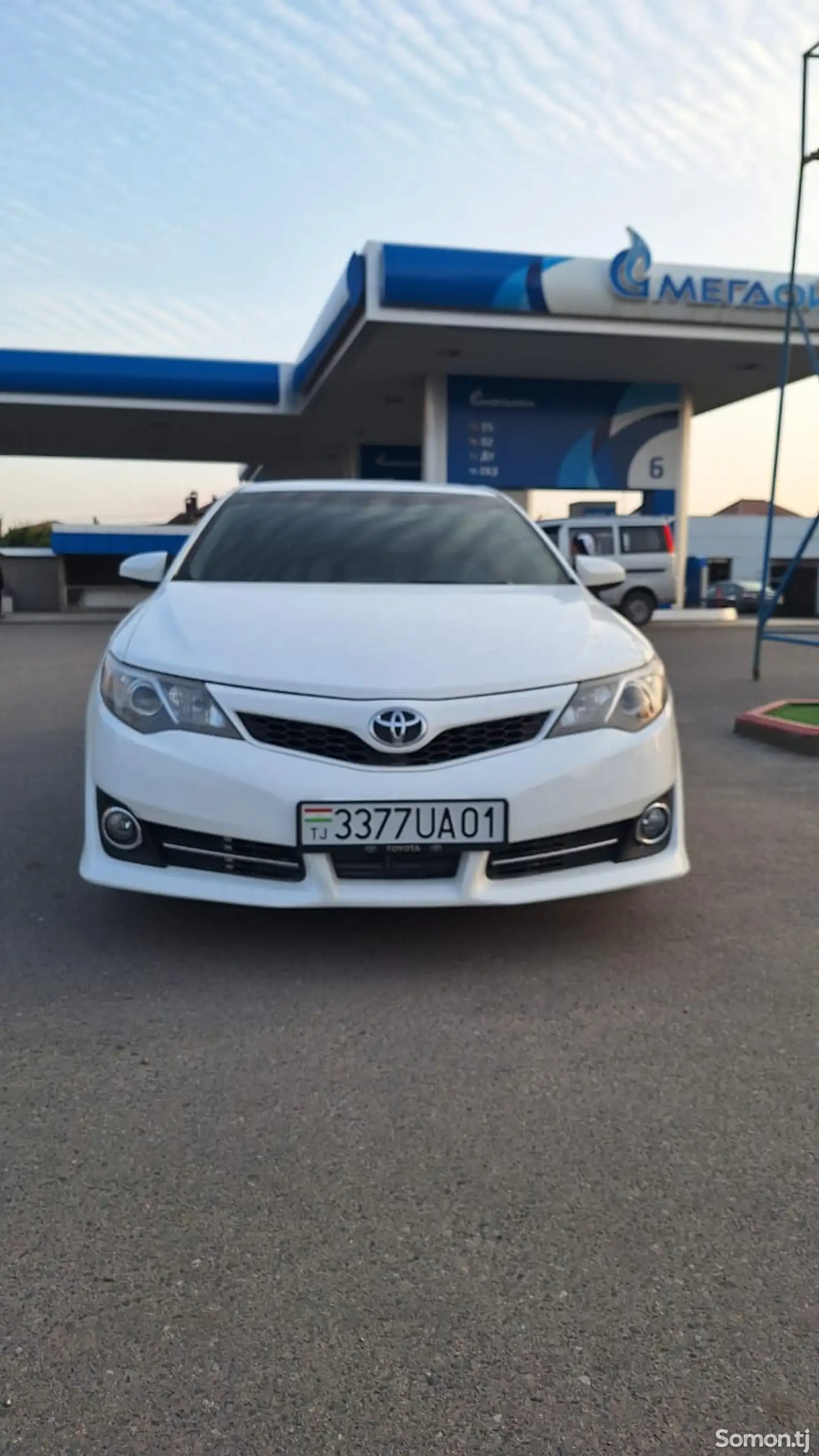 Toyota Camry, 2013-1