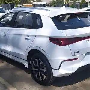 BYD E2, 2024