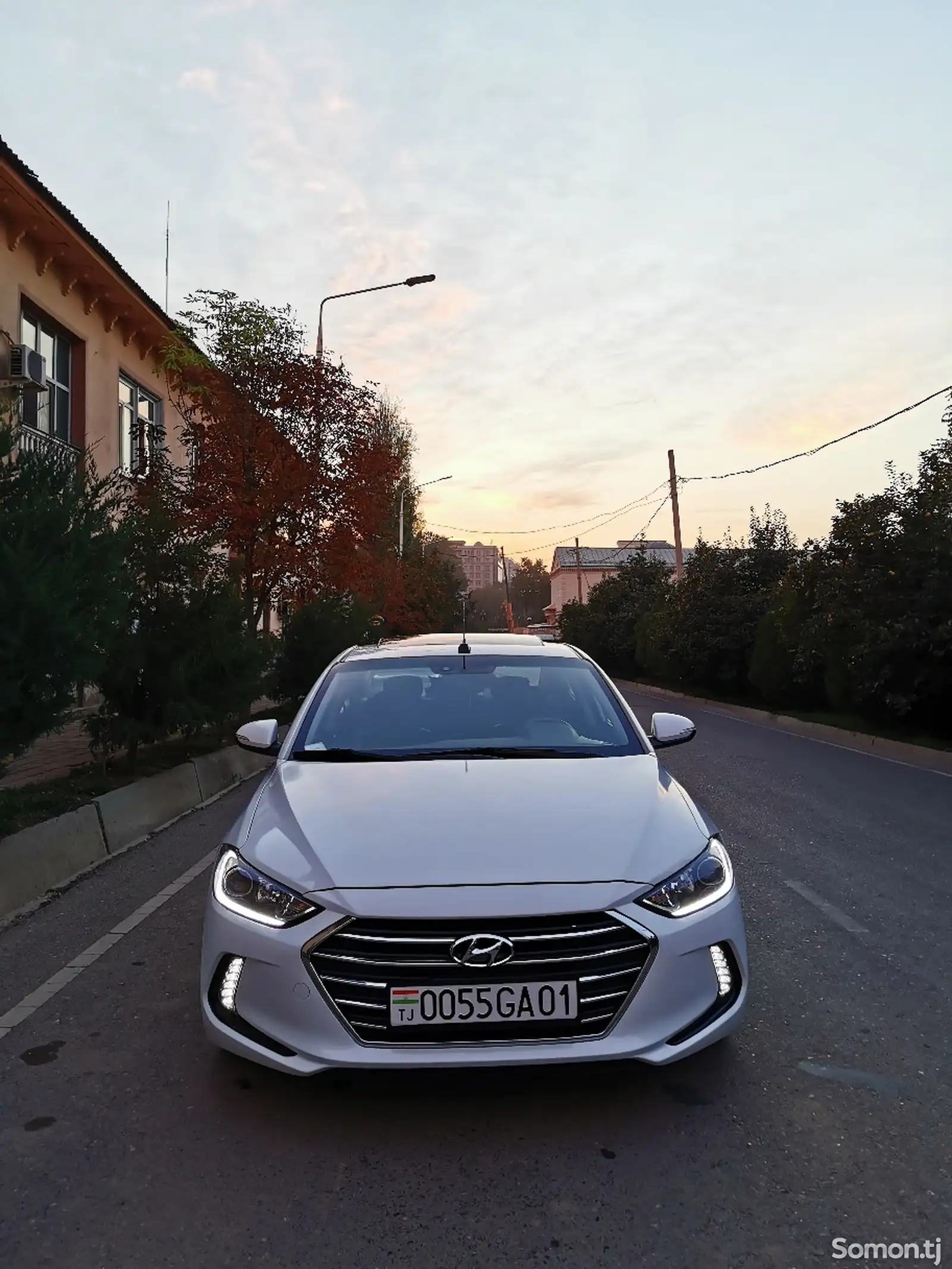 Hyundai Elantra, 2017-1