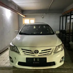 Toyota Corolla, 2011