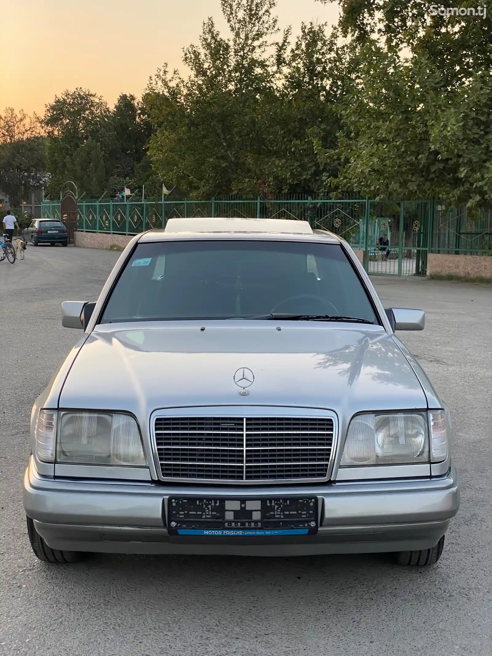 Mercedes-Benz W124, 1993-1