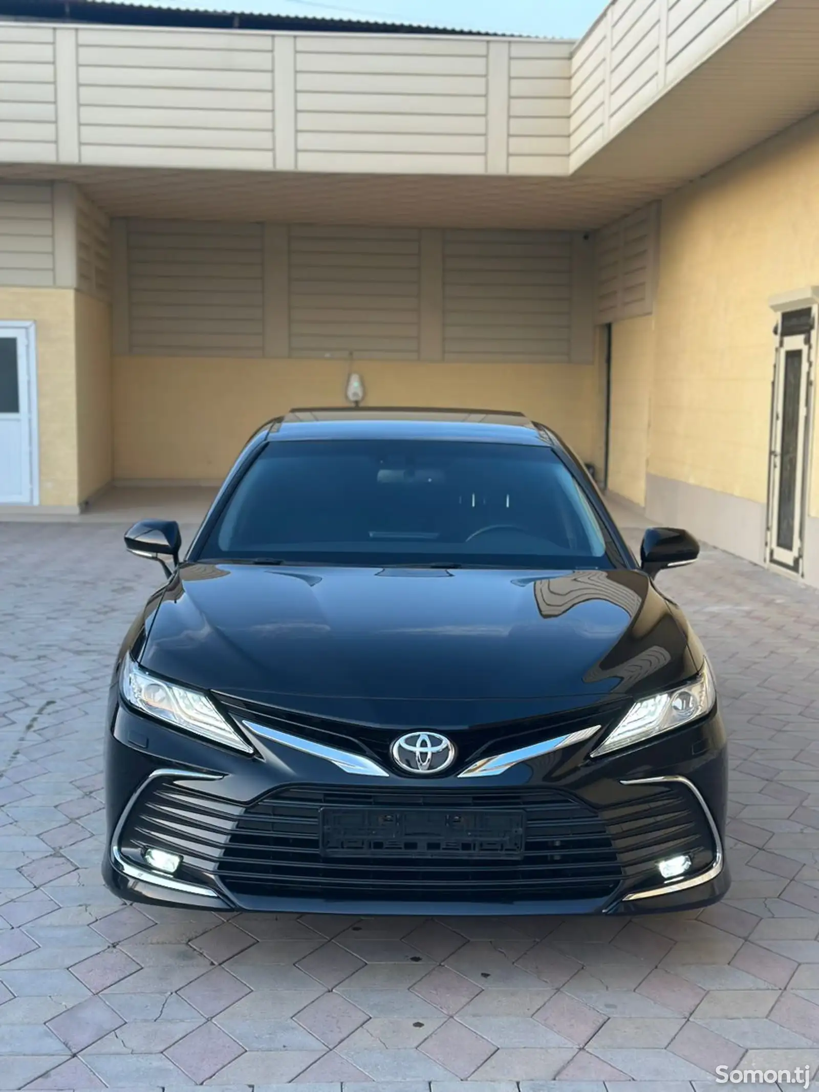 Toyota Camry, 2023-1