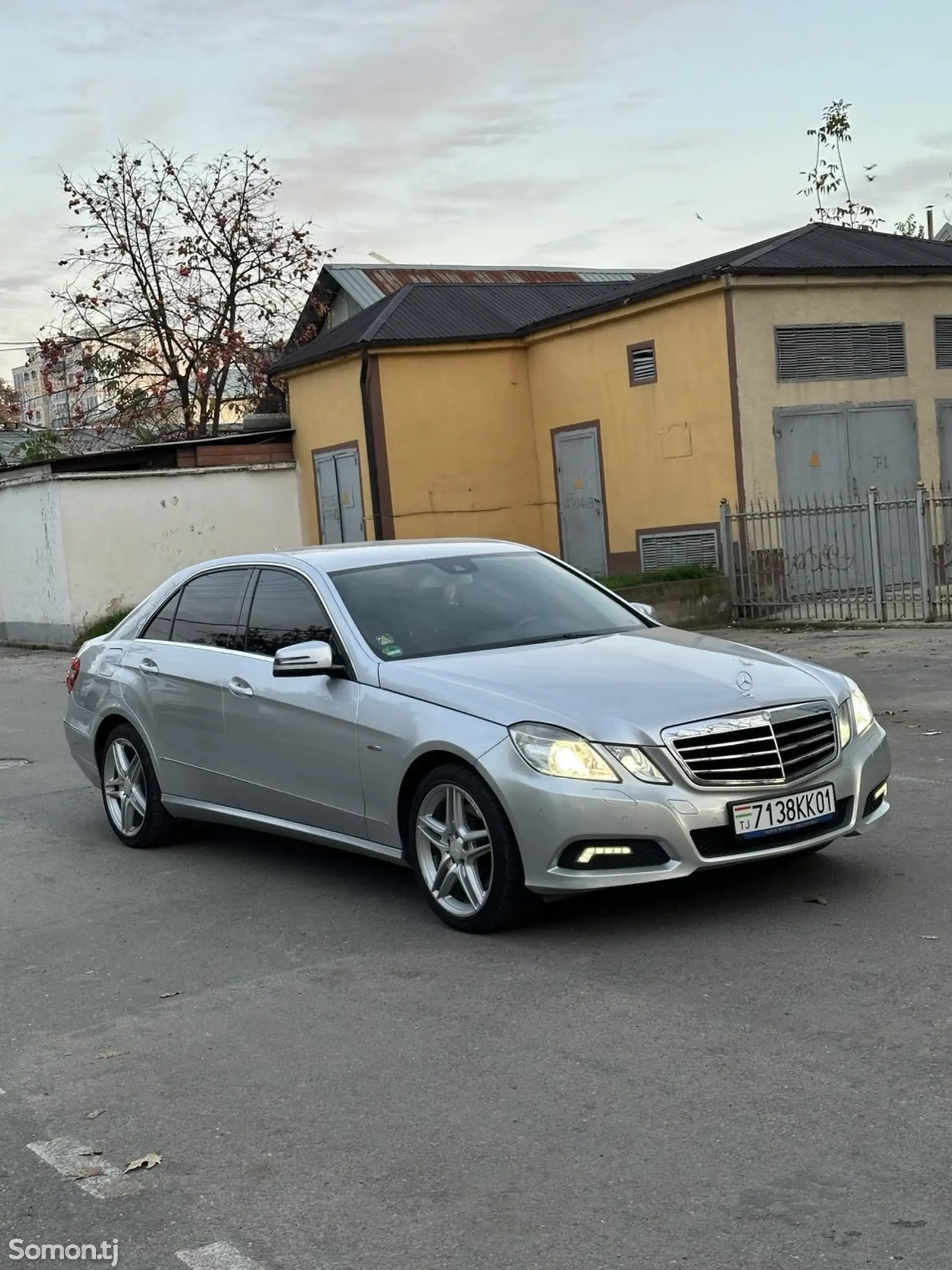 Mercedes-Benz E class, 2010-1