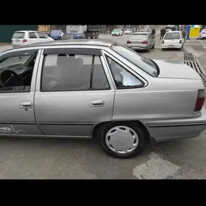 Daewoo Nexia, 1994