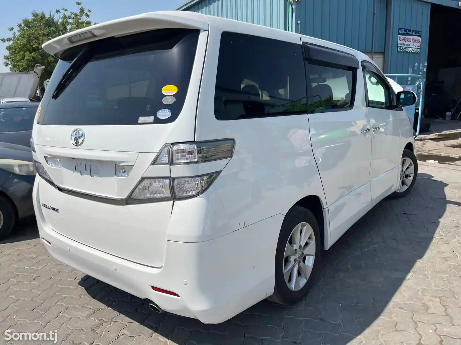 Toyota Vellfire, 2014-3