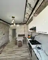 2-комн. квартира, 8 этаж, 70м², 18 мкр-5