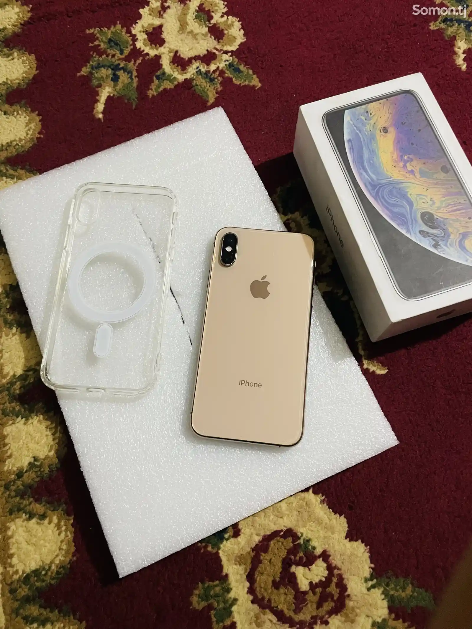 Apple iPhone Xs, 64 gb, Gold-1