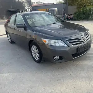 Toyota Camry, 2010