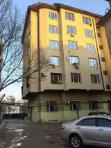 3-комн. квартира, 6 этаж, 65 м², 4 мкр-4