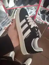 Кроссовки Adidas-2