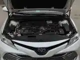 Toyota Camry, 2018-13