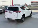 Toyota RAV 4, 2016-5