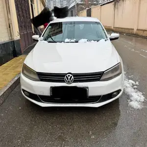 Volkswagen Jetta, 2012