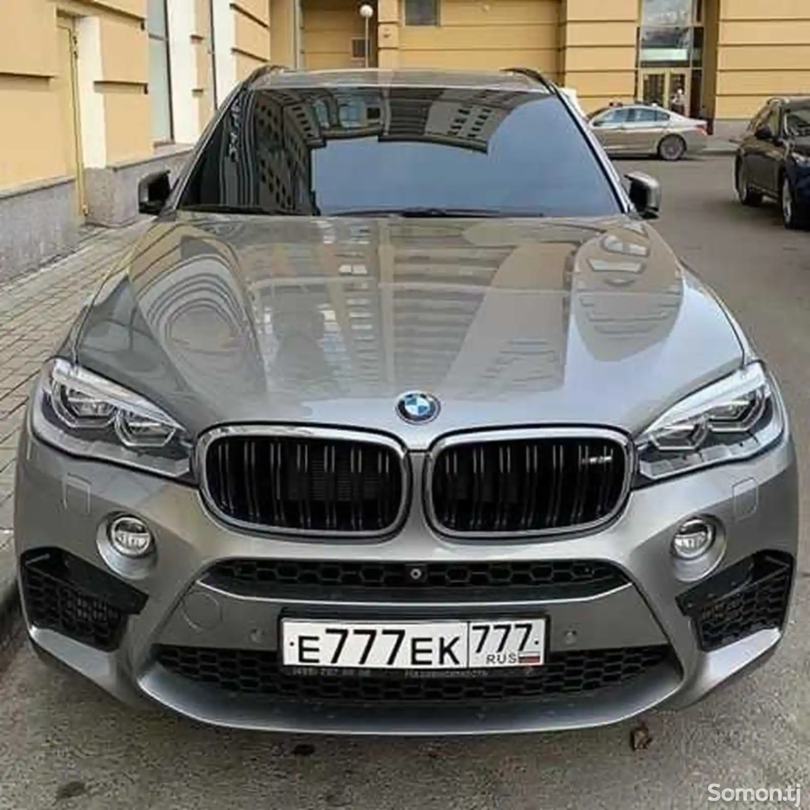 Эмблема капота BMW-5