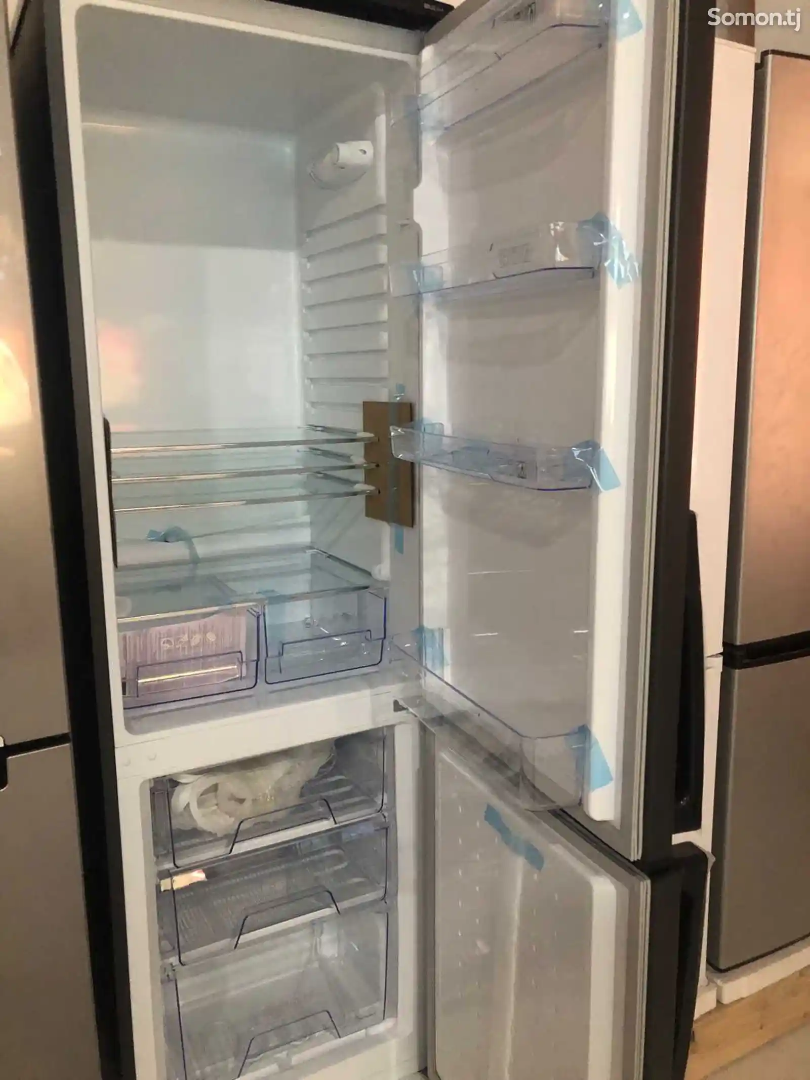 Холодильник Shivaki 345-3