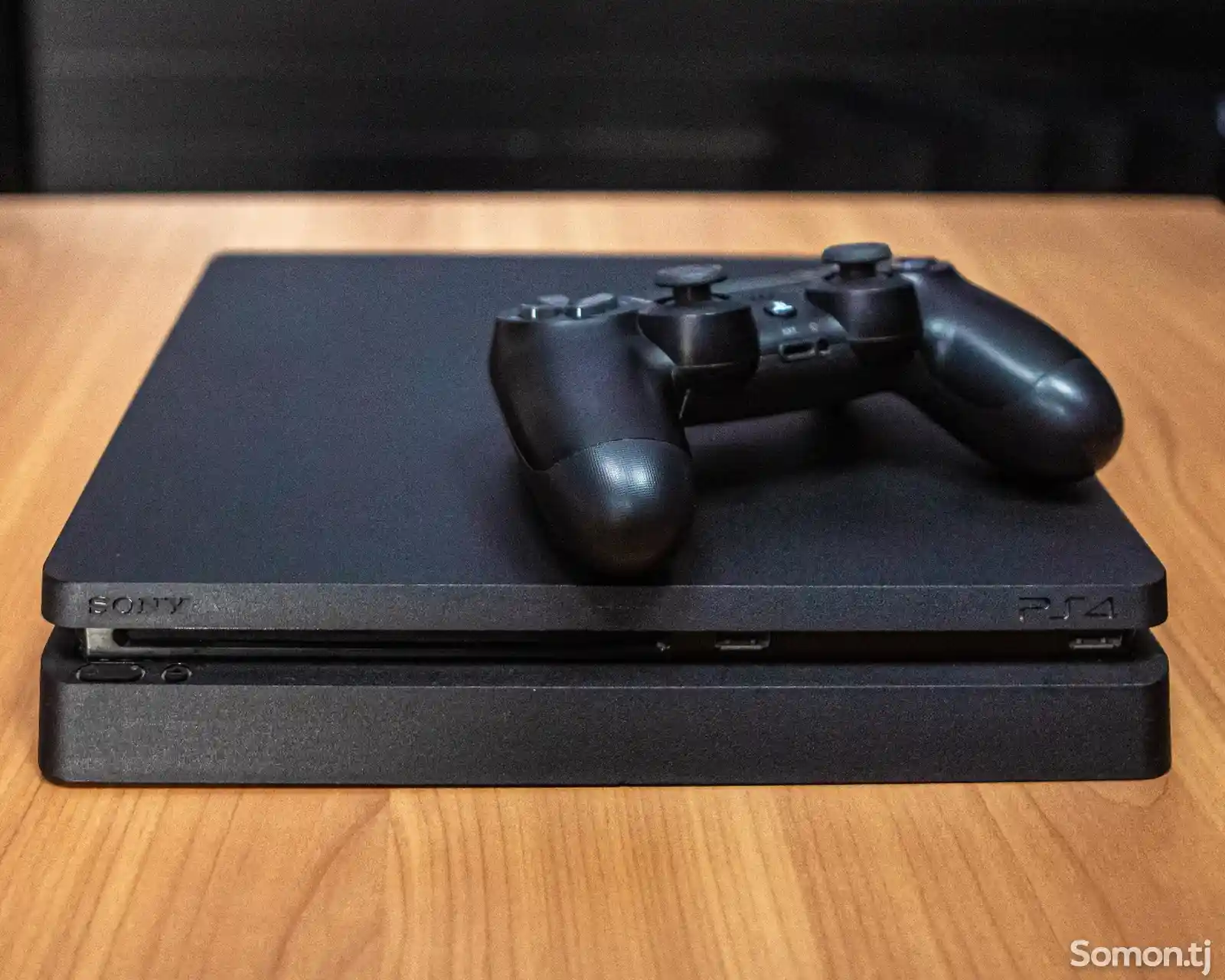 Игровая приставка Sony Playstation 4 slim на прокат