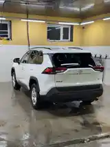 Toyota RAV 4, 2019-4