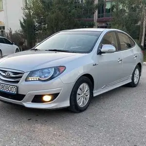 Hyundai Avante, 2012