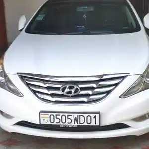 Hyundai Sonata, 2013