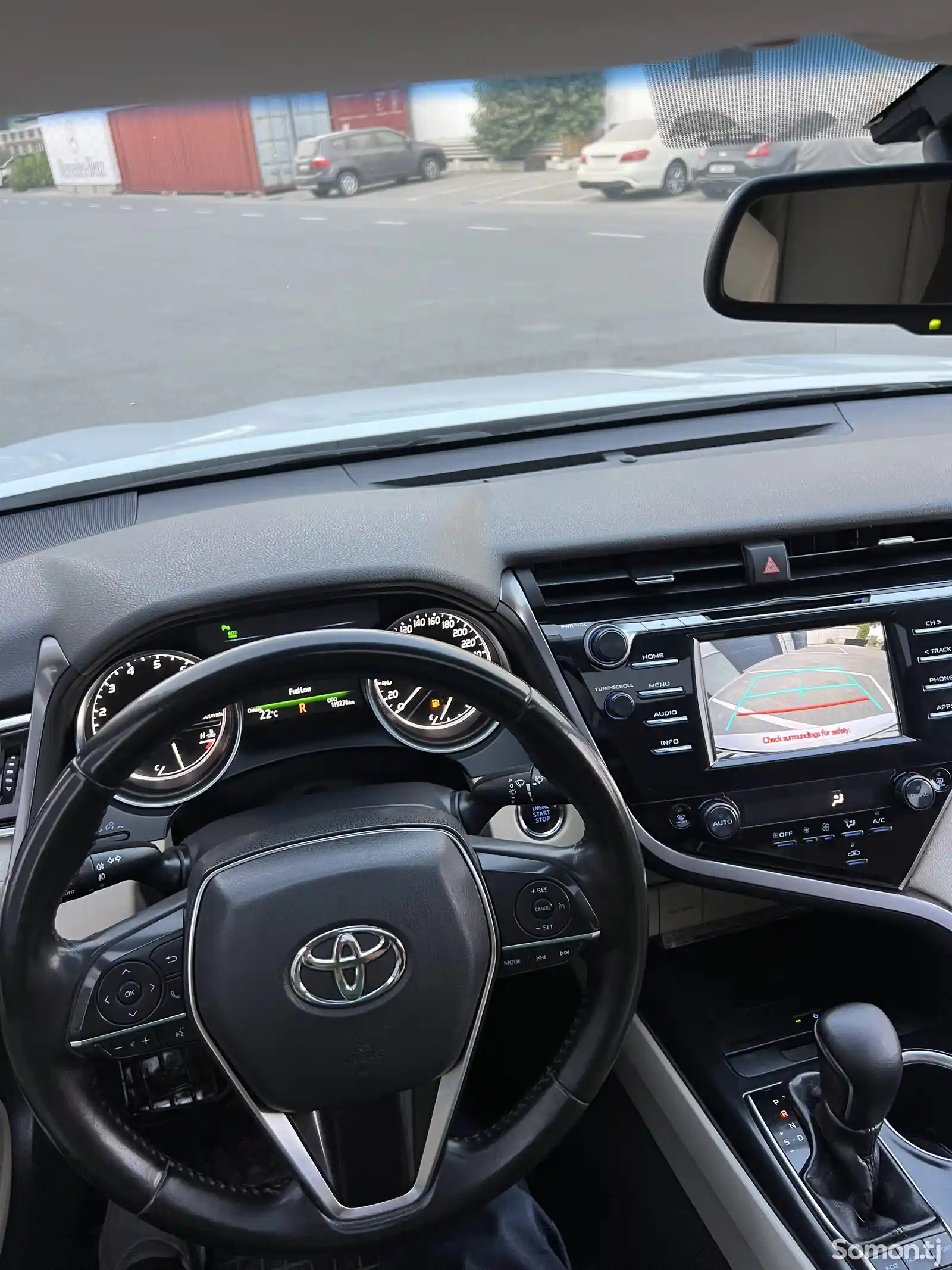 Toyota Camry, 2019-13