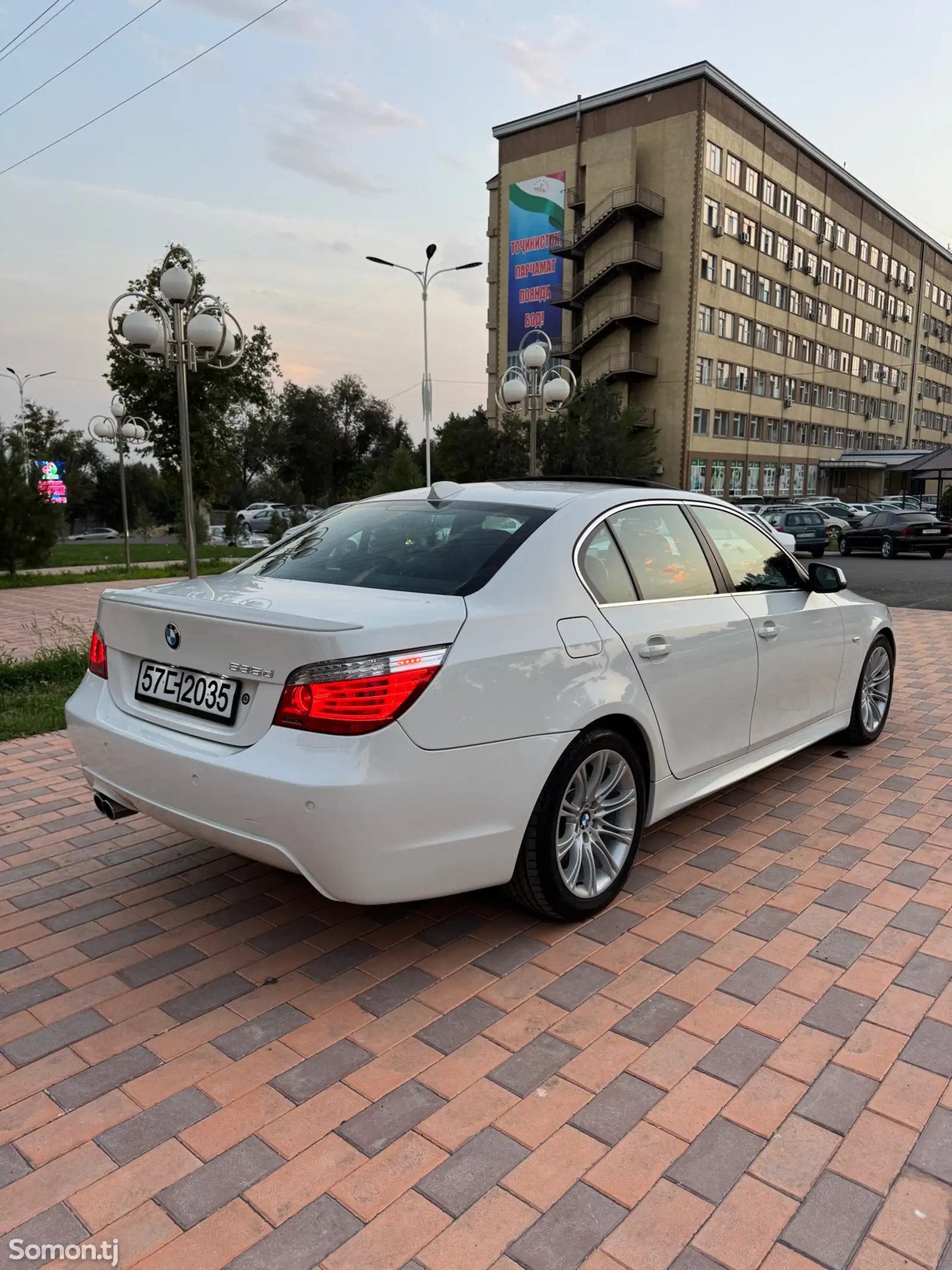 BMW 5 series, 2010-7