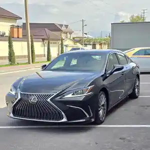 Lexus ES series, 2021