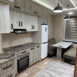 1-комн. квартира, 17 этаж, 46 м², Фирдавси