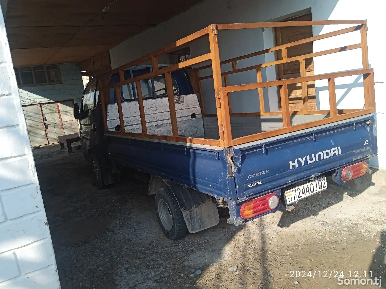 Бортовой автомобиль Hyundai Porter, 2004-1