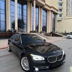 BMW 7 series, 2013