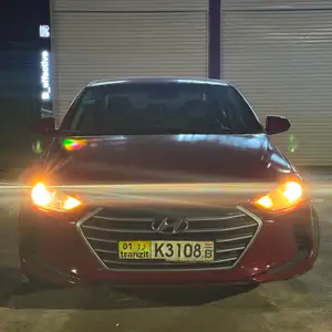 Hyundai Elantra, 2018