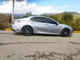 Toyota Camry, 2019-4