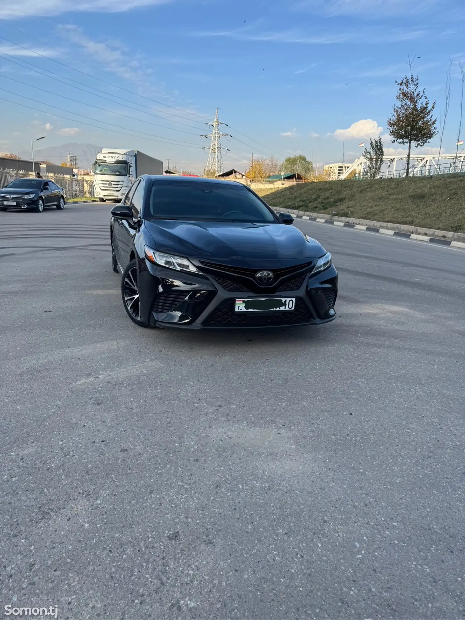 Toyota Camry, 2018-1