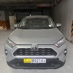 Toyota RAV 4, 2021