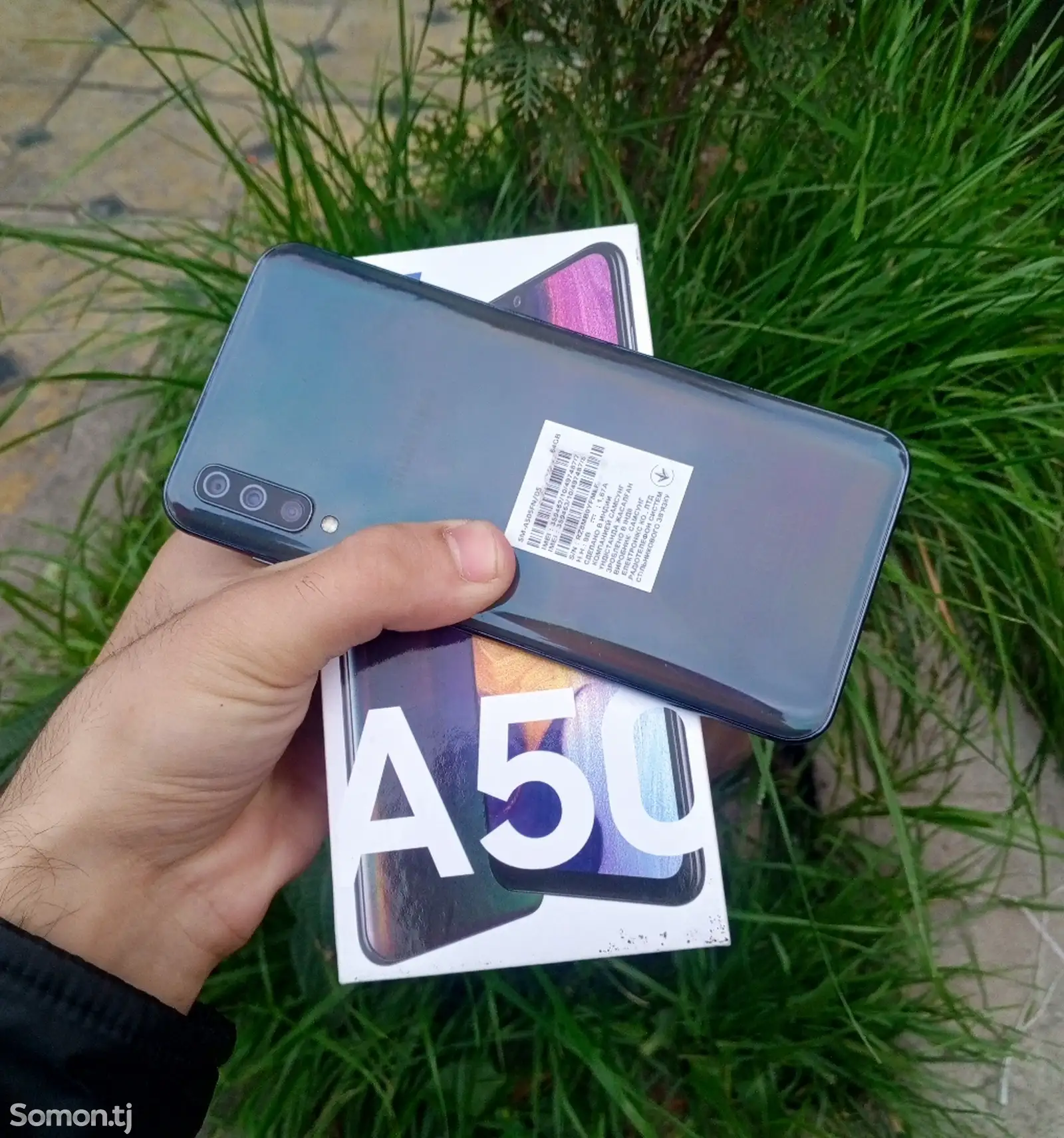 Samsung galaxy A50-1