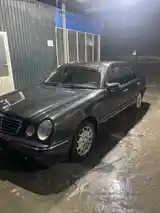 Mercedes-Benz E class, 2000-2