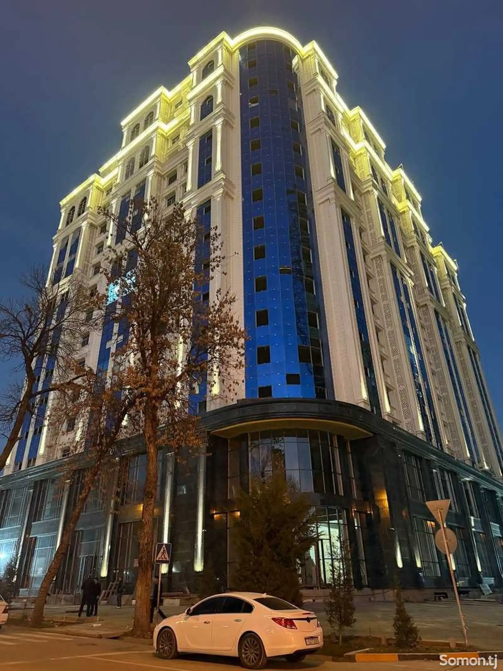 3-комн. квартира, 13 этаж, 112 м², Шохмансур-1