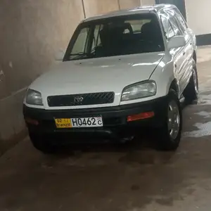 Toyota RAV 4, 1998