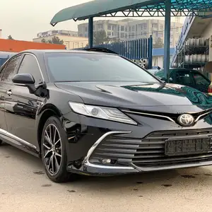 Toyota Camry, 2018