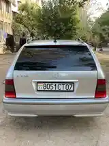 Mercedes-Benz C class, 2000-4