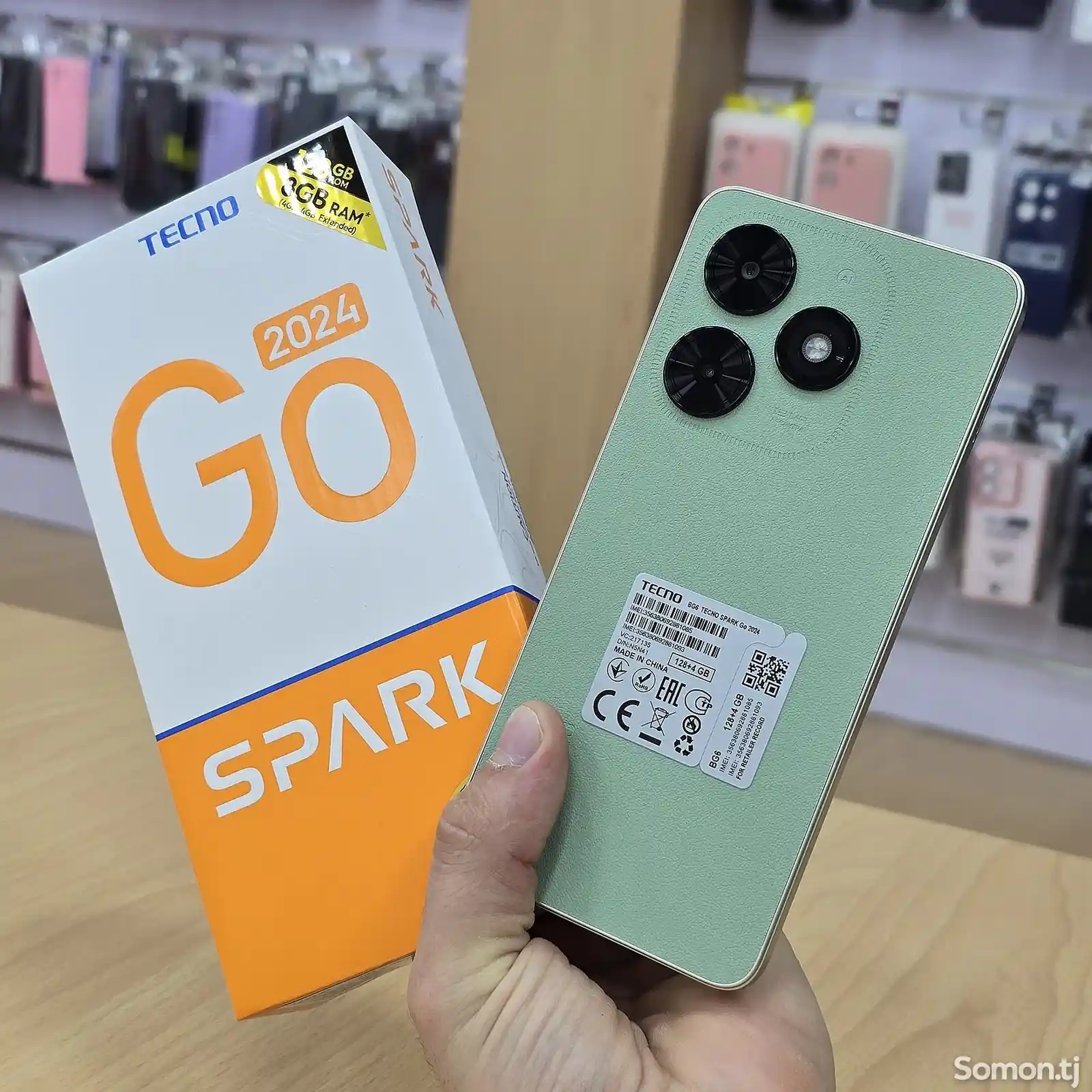 Tecno Spark Go 2024 4/64Gb Green-1