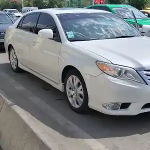 Toyota Avalon, 2011